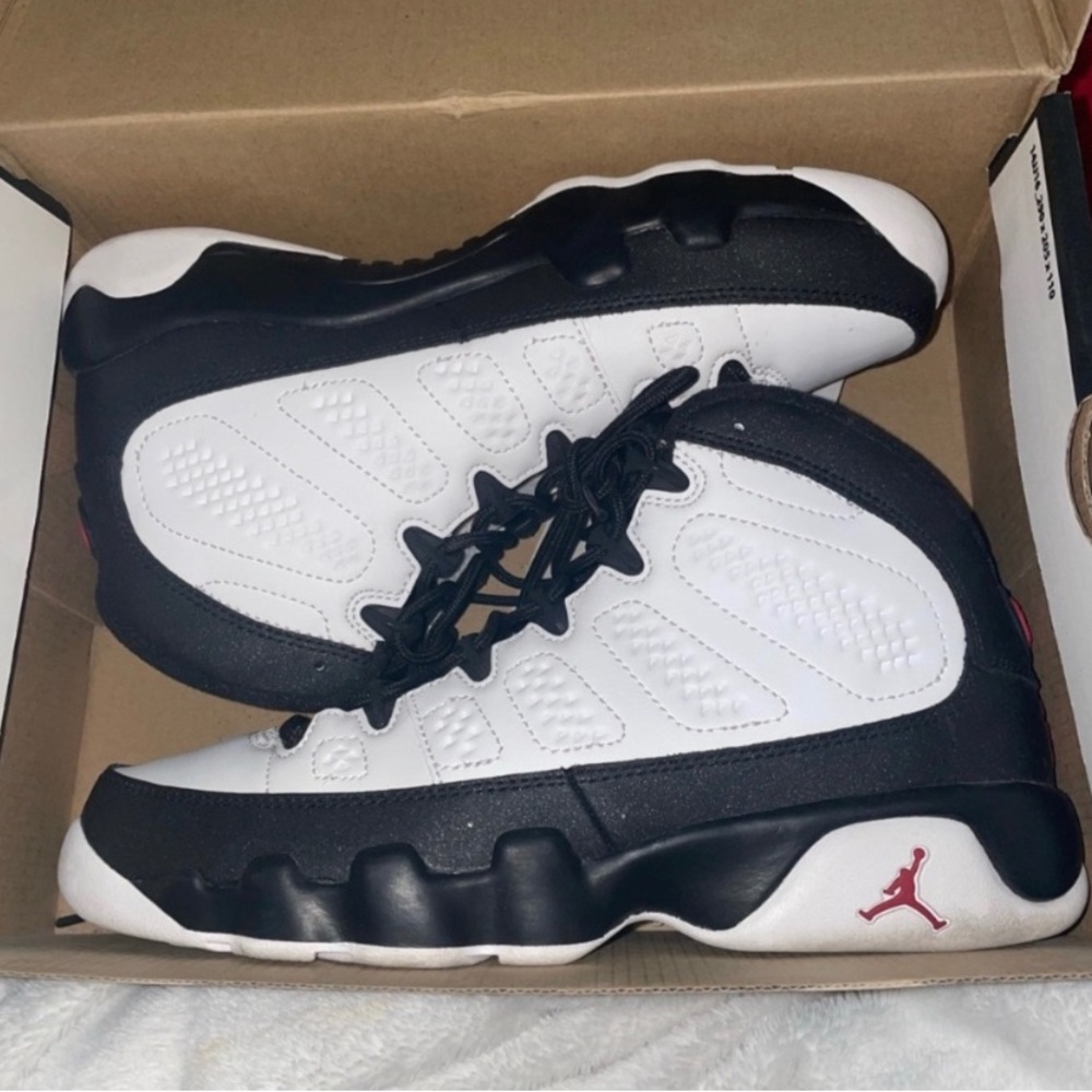 Black and White Jordan’s